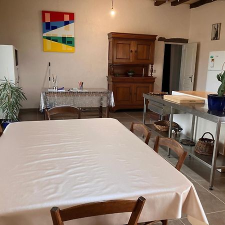 Perigourdine Avec Spa Et Vue Pomport Esterno foto