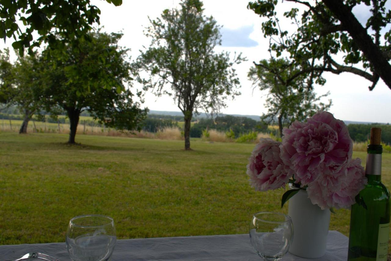 Perigourdine Avec Spa Et Vue Pomport Esterno foto