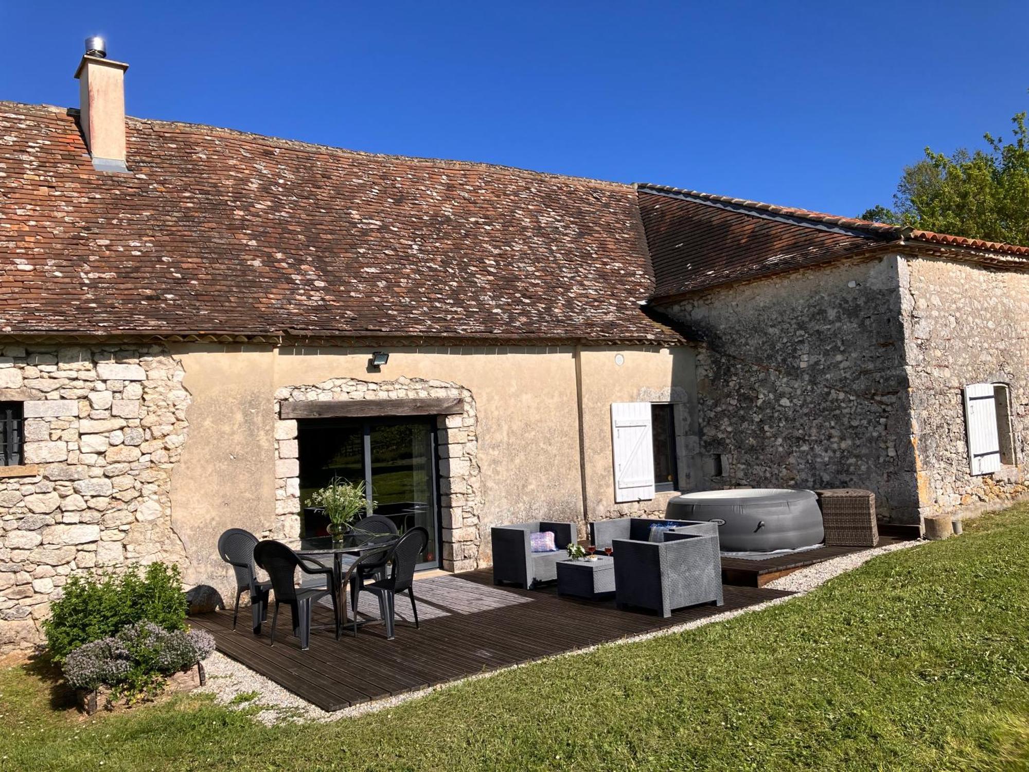 Perigourdine Avec Spa Et Vue Pomport Esterno foto